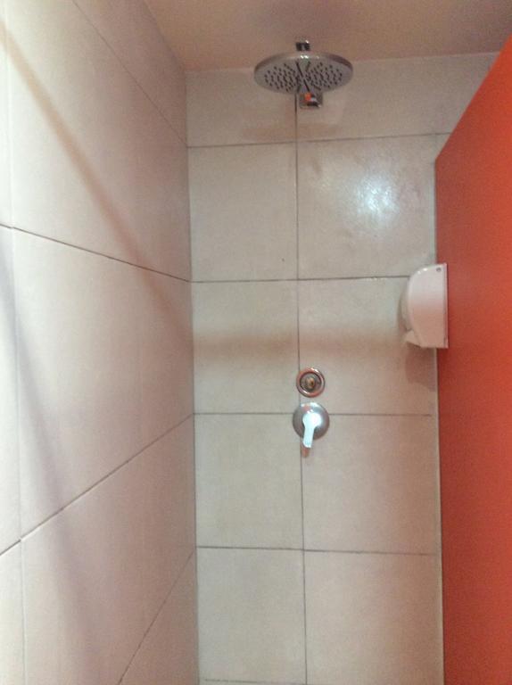 ברצלונה Hostelscat מראה חיצוני תמונה