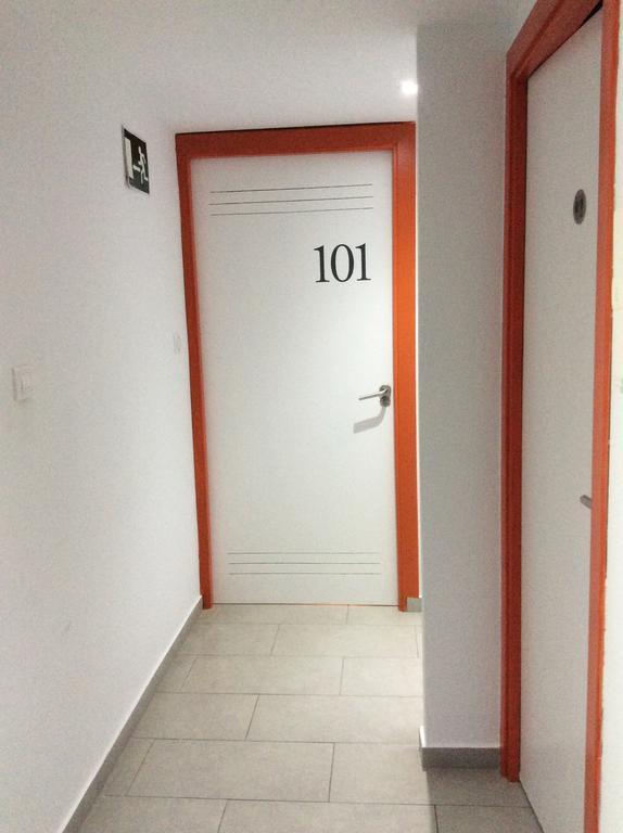 ברצלונה Hostelscat מראה חיצוני תמונה